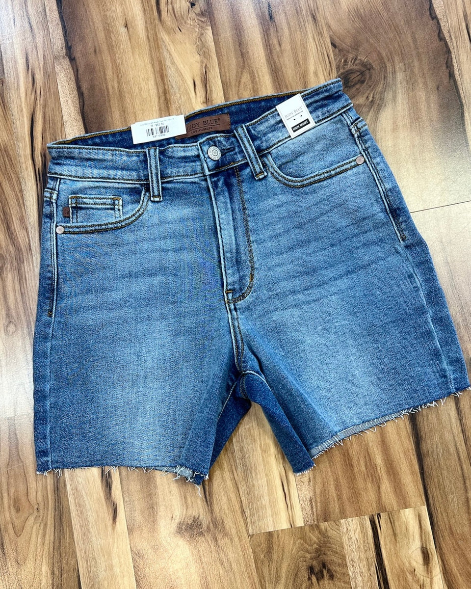 Another great pair of Judy blue jeans. Shorts with tummy control