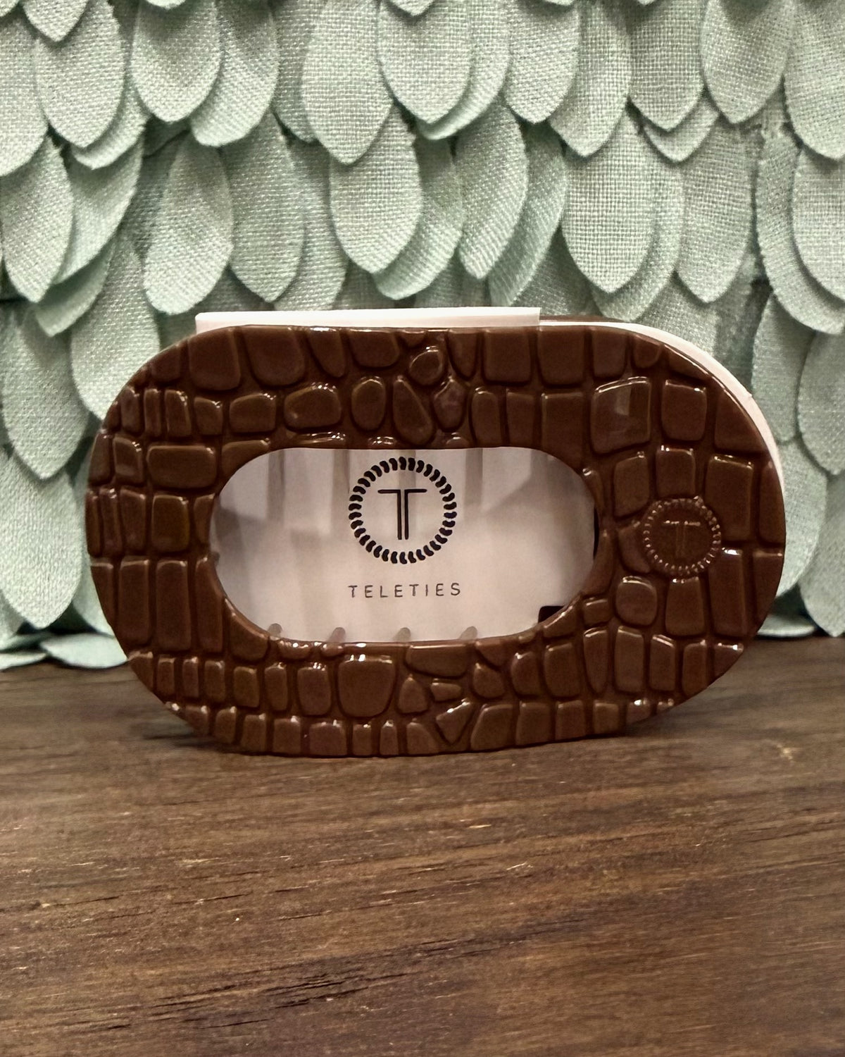 TELETIES Brown Crocodile Flat Round Hair Clip