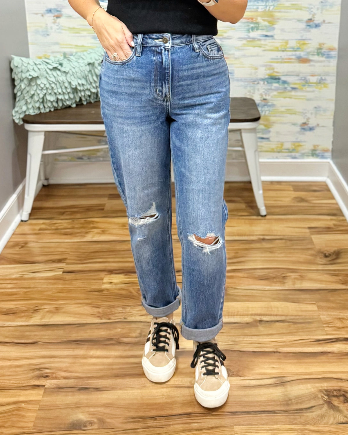 Judy Blue Billie Distressed Boyfriend Jeans.