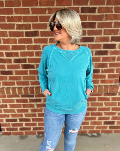 Carly REG/CURVY Pullover in Light Teal