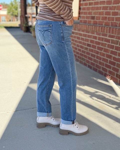 Judy Blue REG/CURVY Boyfriend Jeans