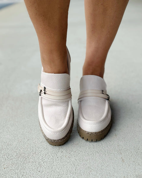 Blowfish Lahtay Loafer in Cloud