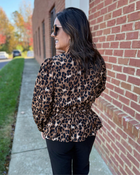 Barrett REG/CURVY Leopard Print Top