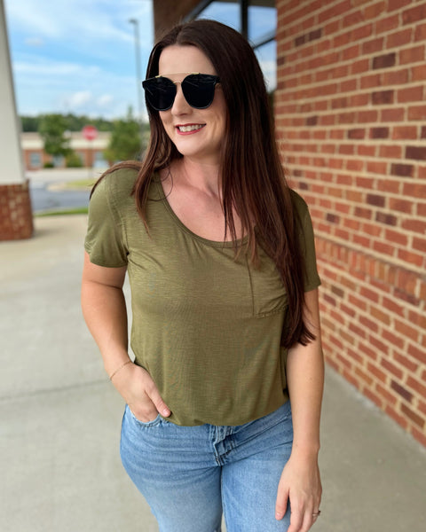 Vada REG/CURVY Boyfriend Tee in Olive