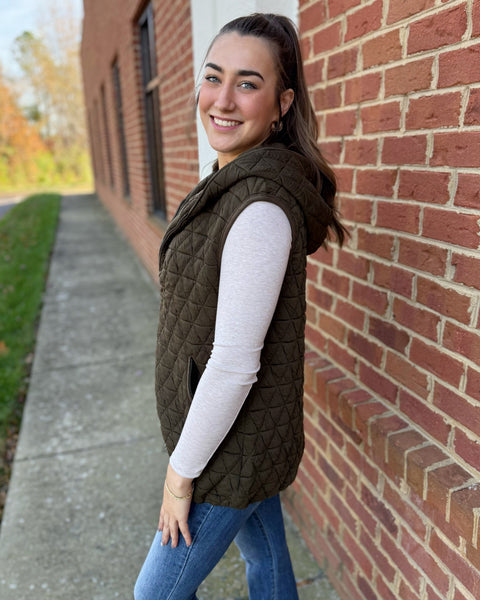 Brooks Quilted Vest in Olive