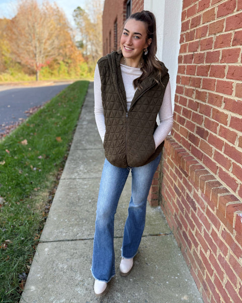 Brooks Quilted Vest in Olive