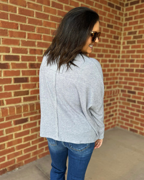 Lori REG/CURVY Ribbed Sweater in Heather Grey