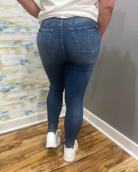Judy Blue REG/CURVY Tummy Control Classic Skinny Jeans