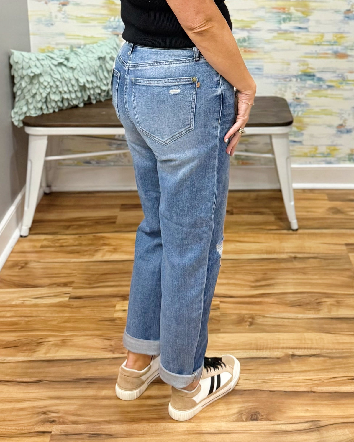 Judy Blue Billie Distressed Boyfriend Jeans.