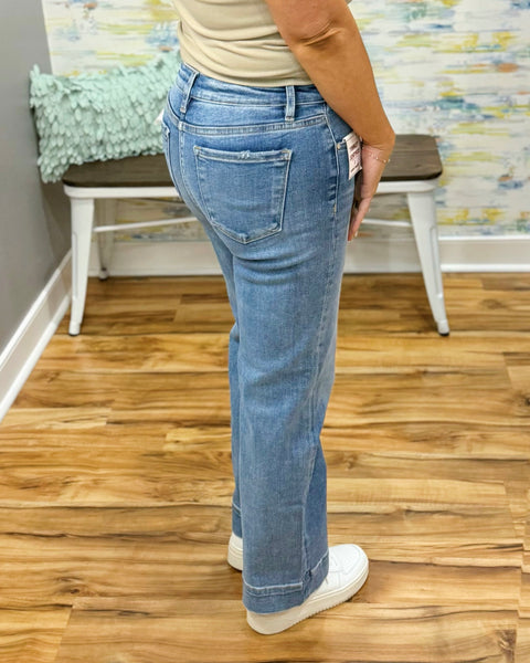 Kylie REG/CURVY Risen Straight Jeans
