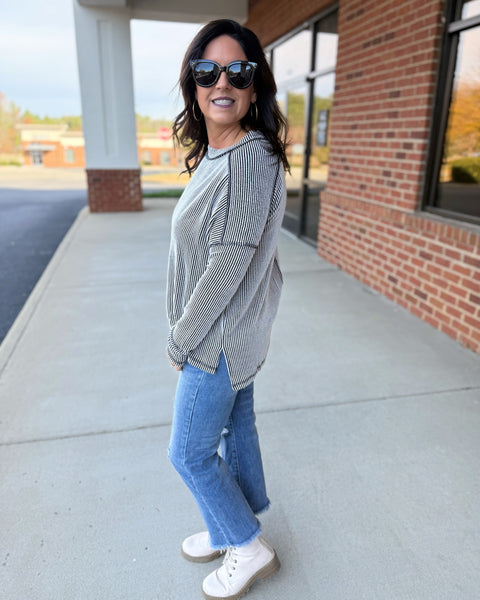 Tiffany REG/CURVY Top in Black/White FINAL SALE