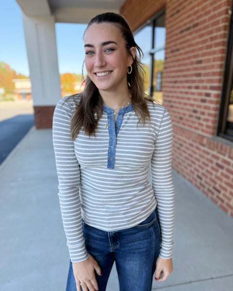 Alex Two Tone Button Up Top in H. Grey