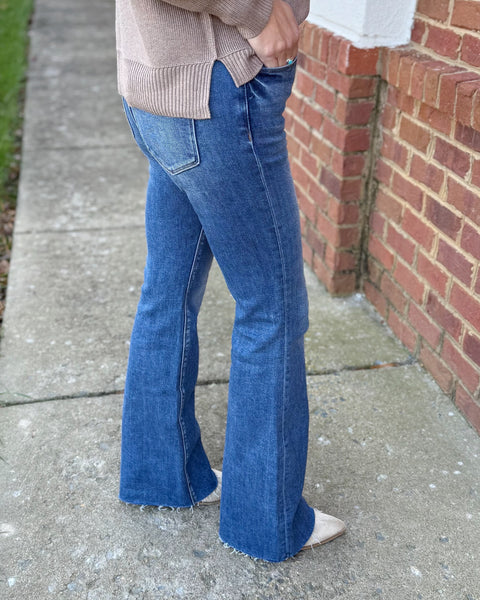 Risen REG/CURVY Flare Jeans