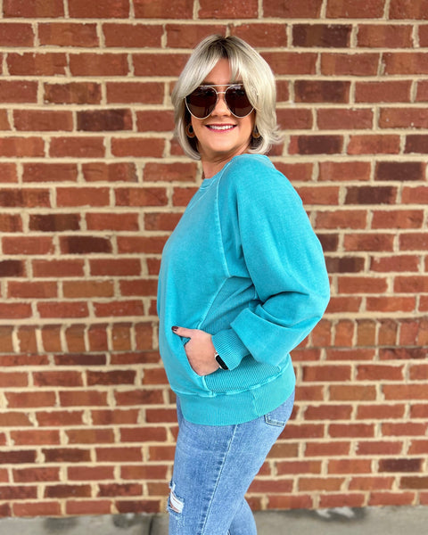 Carly REG/CURVY Pullover in Light Teal