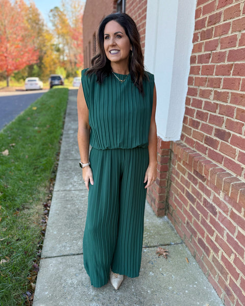 Aurora Pleated Top & Pants Set in Hunter Green
