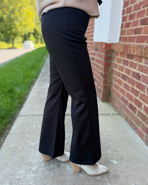 Kaia Textured Flare Pants in Black