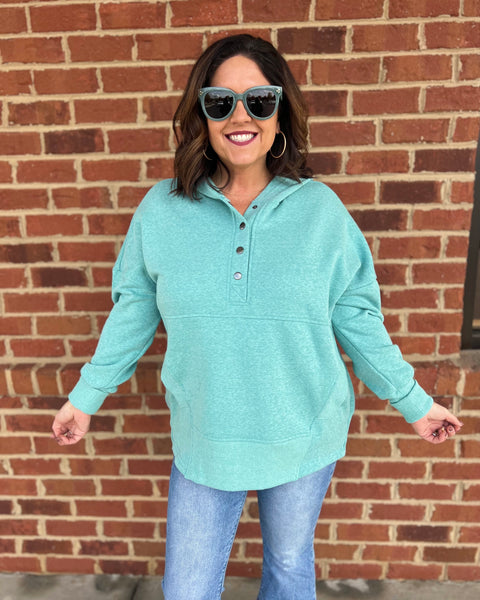 Raven Hooded Pullover in Light Heathered Teal