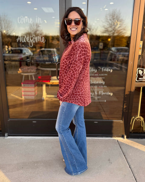 Oakley REG/CURVY Burnout Velvet Blouse in Rosewood