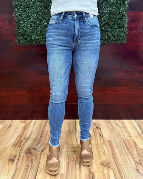 Judy Blue REG/CURVY Tummy Control Skinny Jeans