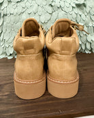Corkys Campfire boots in almond.