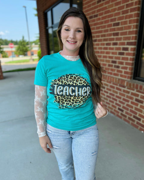 TEACHER REG/CURVY Tee in Teal/Leopard