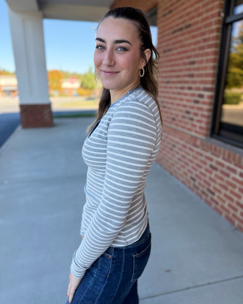 Alex Two Tone Button Up Top in H. Grey