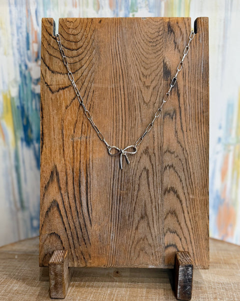 Dainty Silver Paperclip Chain Bow Necklace