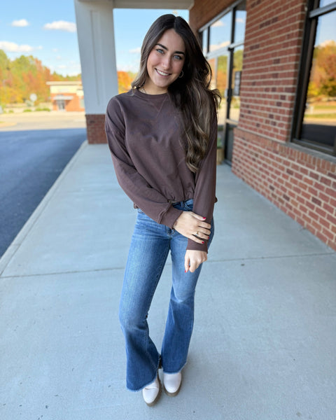 Ashley Bubble Hem Sweatshirt in Chocolate