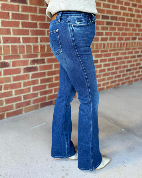 Judy Blue REG/CURVY Tummy Control Bootcut Jeans