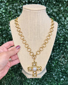 Chansuttpearls Harper Necklace in Gold.