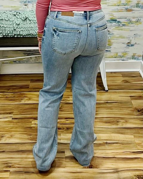 Judy Blue REG/CURVY V-Front Straight Jeans