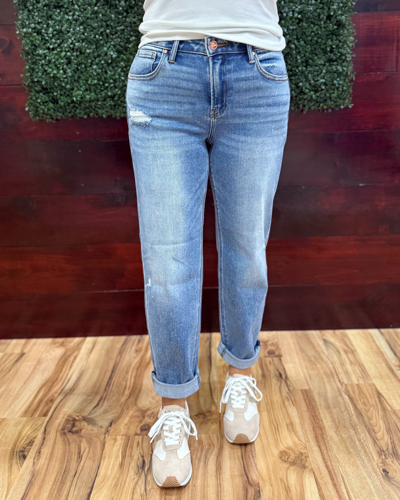 Risen Boyfriend Distressed Jeans