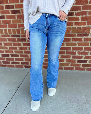 Risen Reg/Curvy Basic Flare Jeans