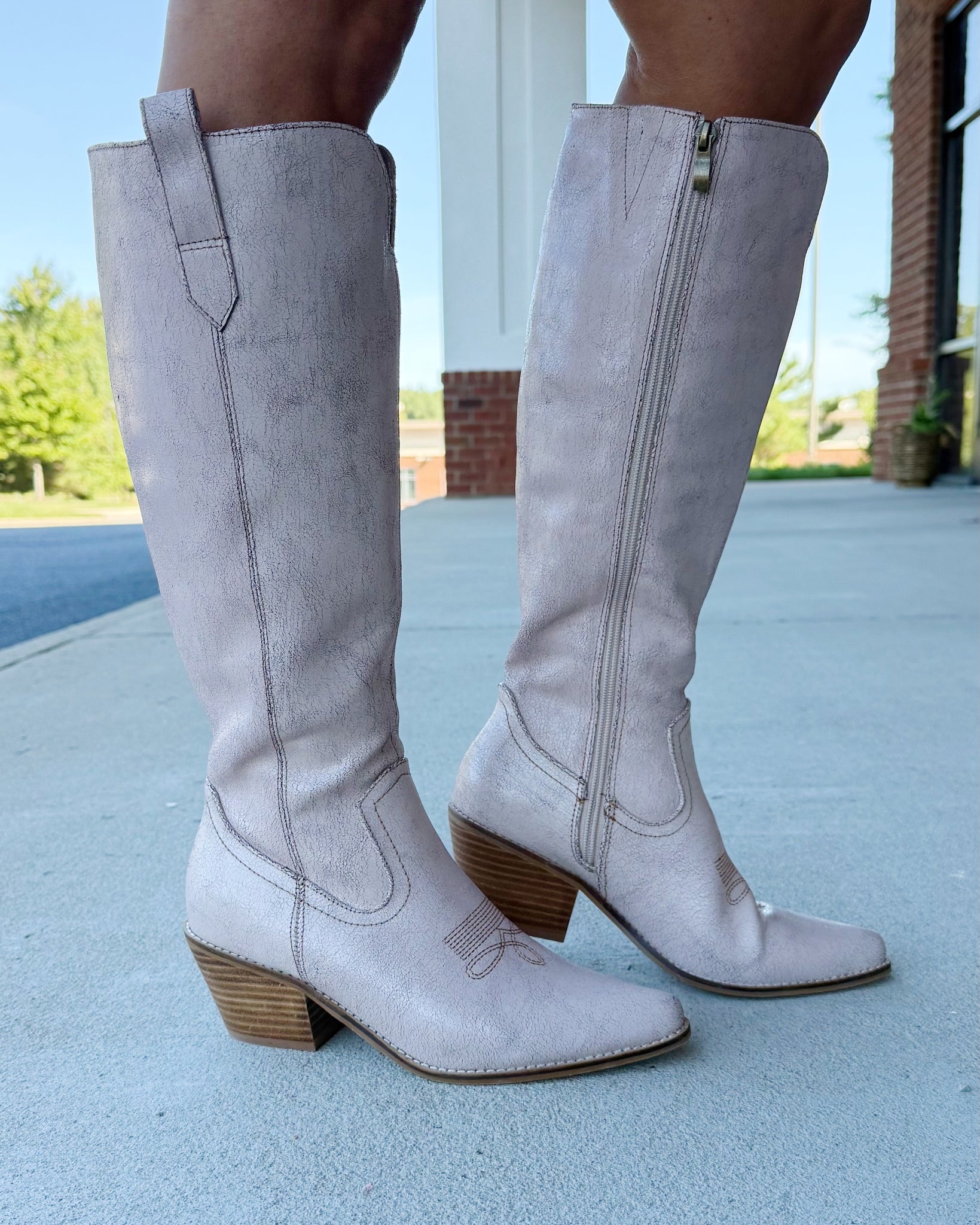 Corkys Hats Off Boots in Putty Crackle