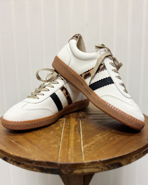 Corkys Heads Up Sneaker in Leopard