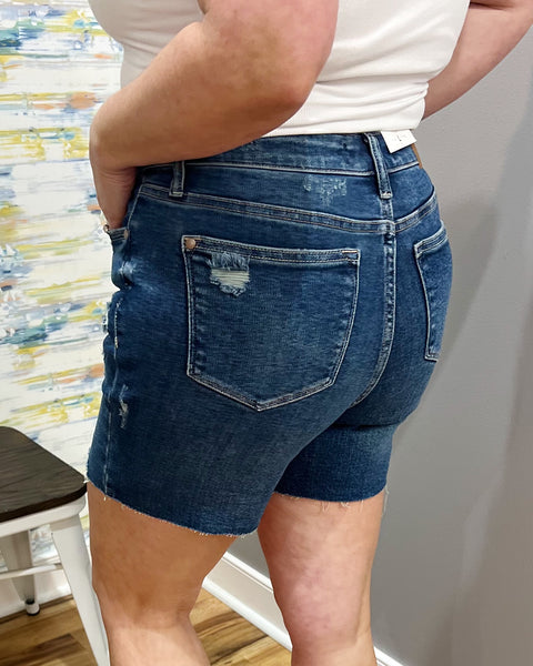 Judy Blue REG/CURVY Mid Length Cut Off Shorts