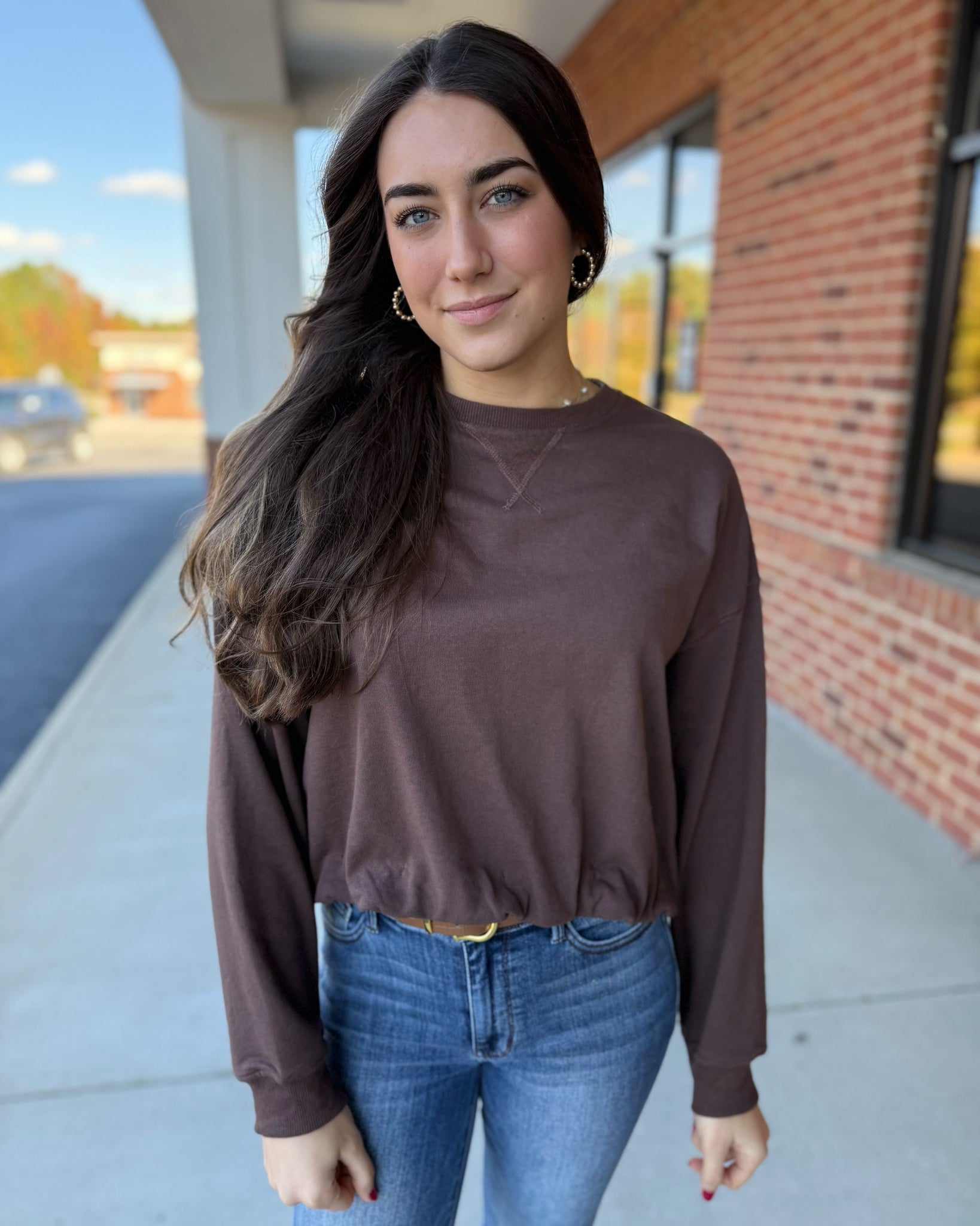 Ashley Bubble Hem Sweatshirt in Chocolate