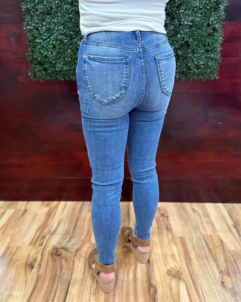 Judy Blue REG/CURVY Tummy Control Skinny Jeans
