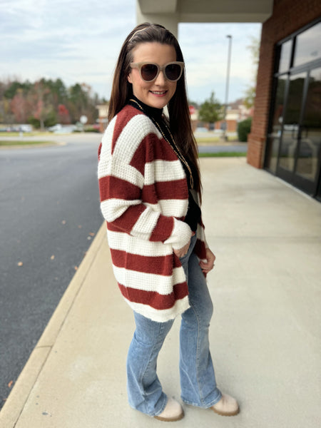 Francis Fuzzy Cardigan in Burgundy