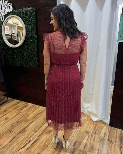 Bryce Lace Pleated Dress in Wine