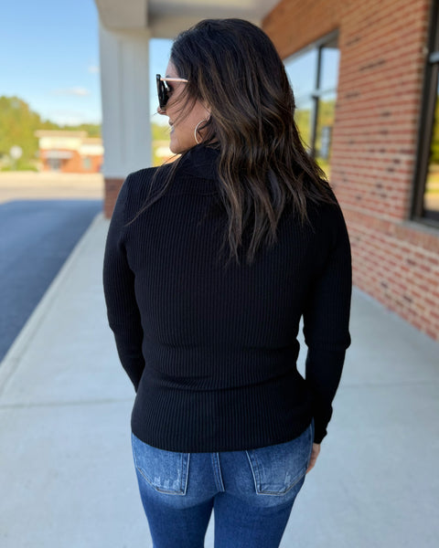 Kari Front Twist Sweater Top in Black