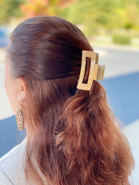 Rectangle Marble Hair Claw in Gold