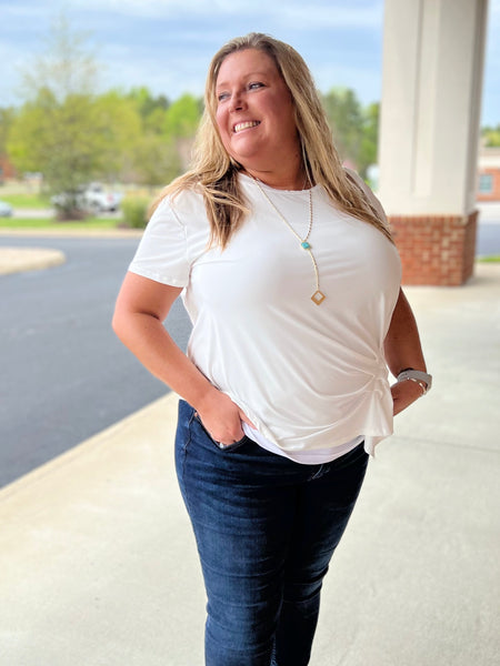 Cadence Curvy Short Sleeve Blouse in Off White FINAL SALE