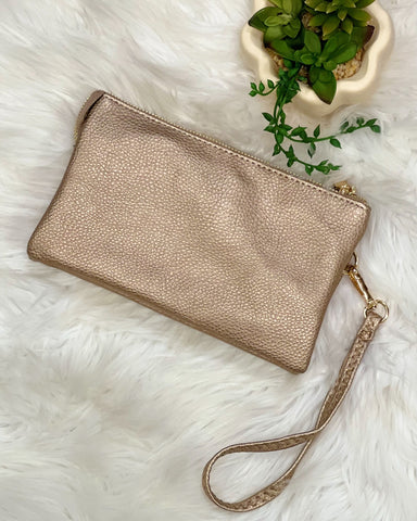 Riley Crossbody/Wristlet in Champagne