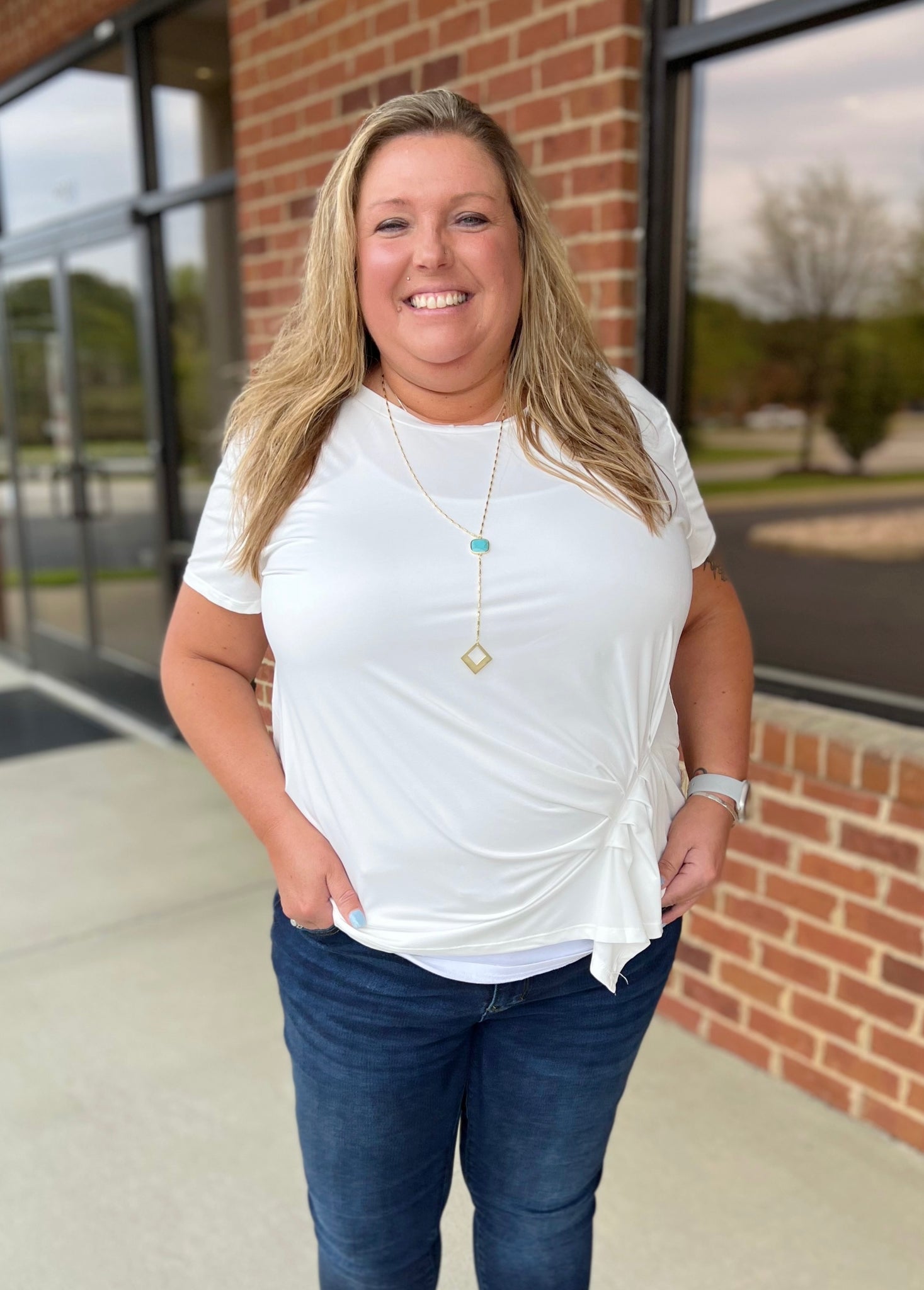 Cadence Curvy Short Sleeve Blouse in Off White FINAL SALE