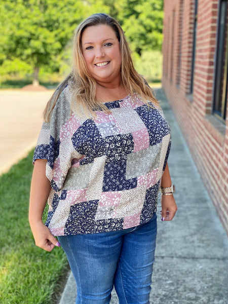 Tabitha Curvy Floral Patch Top in Navy FINAL SALE